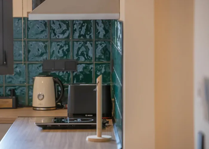 Element Suites - Green - Apt 1Bd - Kalambaka