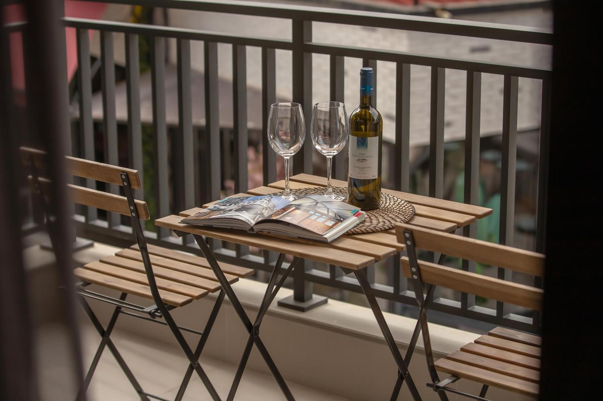 Apartment Element - - 1bd -